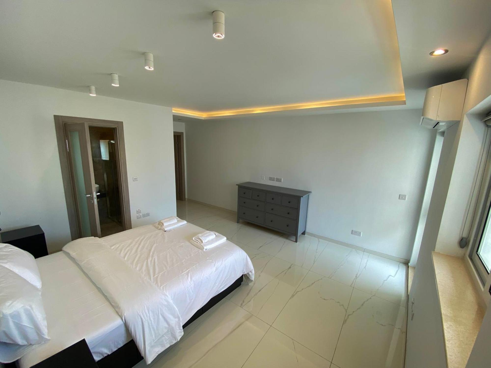 Tigne Sliema Three Bedrooms Apartment Dış mekan fotoğraf