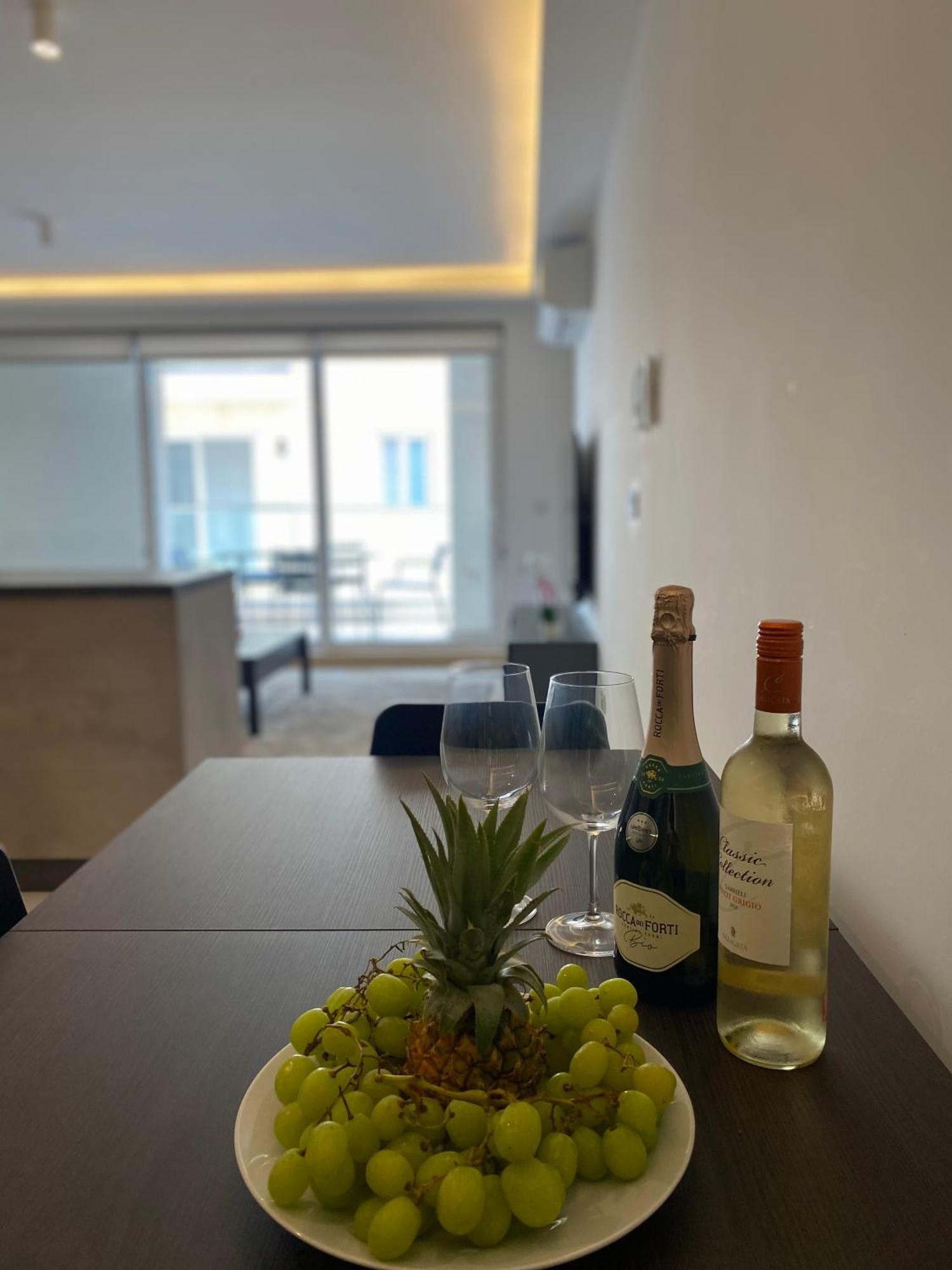 Tigne Sliema Three Bedrooms Apartment Dış mekan fotoğraf